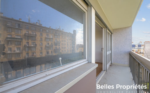 Appartement Paris 18, VAUVENARGUES