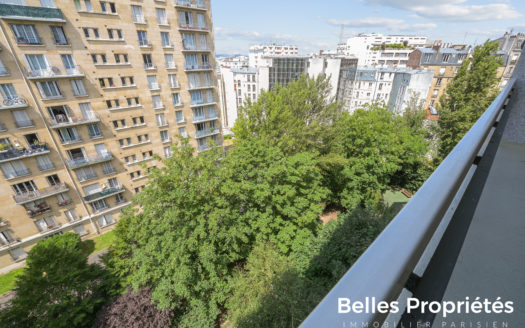 Appartement Paris 18, VAUVENARGUES